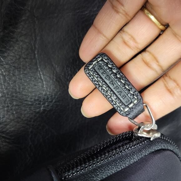 Levenger Leather Laptop Bag Black Padded Sleeve Shoulder Strap Handle Briefcase - Picture 15 of 16